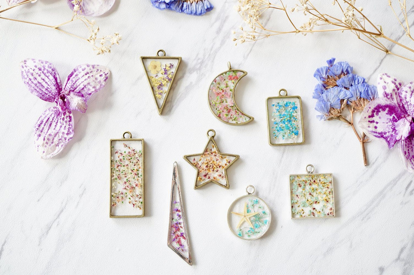 Real Pressed Flowers in Resin, Gold Dog Necklace in Blue and Pink - FurryTails Haven